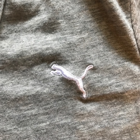 Puma top w/hoodie - Picture 2 of 3